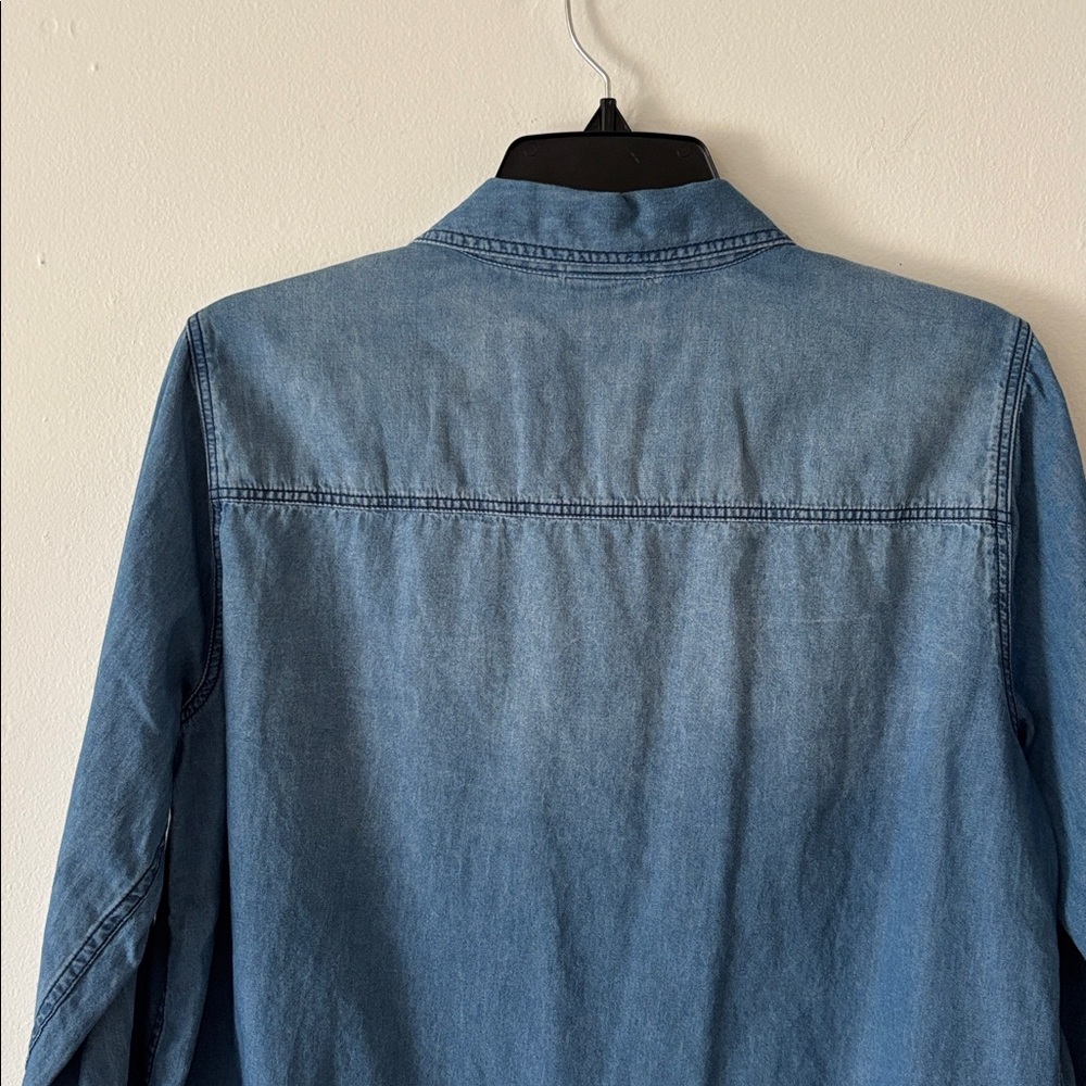 Torrid Taylor long sleeve denim button down chambray shirt - Picture 5 of 5